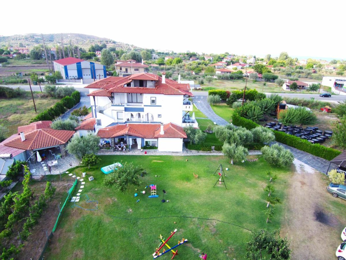 Zephyros Family Apartments 1 Ormos Panagias Exterior photo